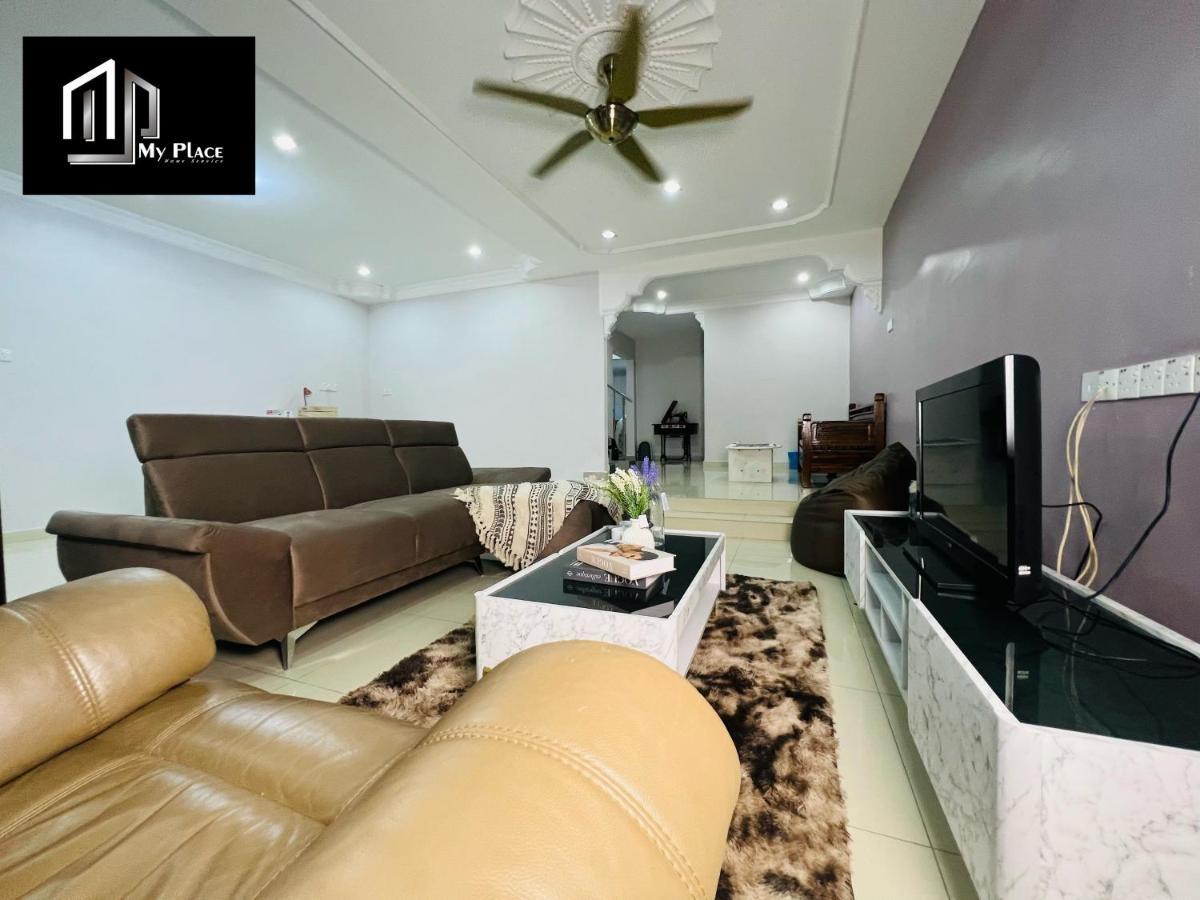 2 Storey 5Br 16Pax Semabok Taman Cheng Ho, 3 By Myplace Malacca Екстериор снимка