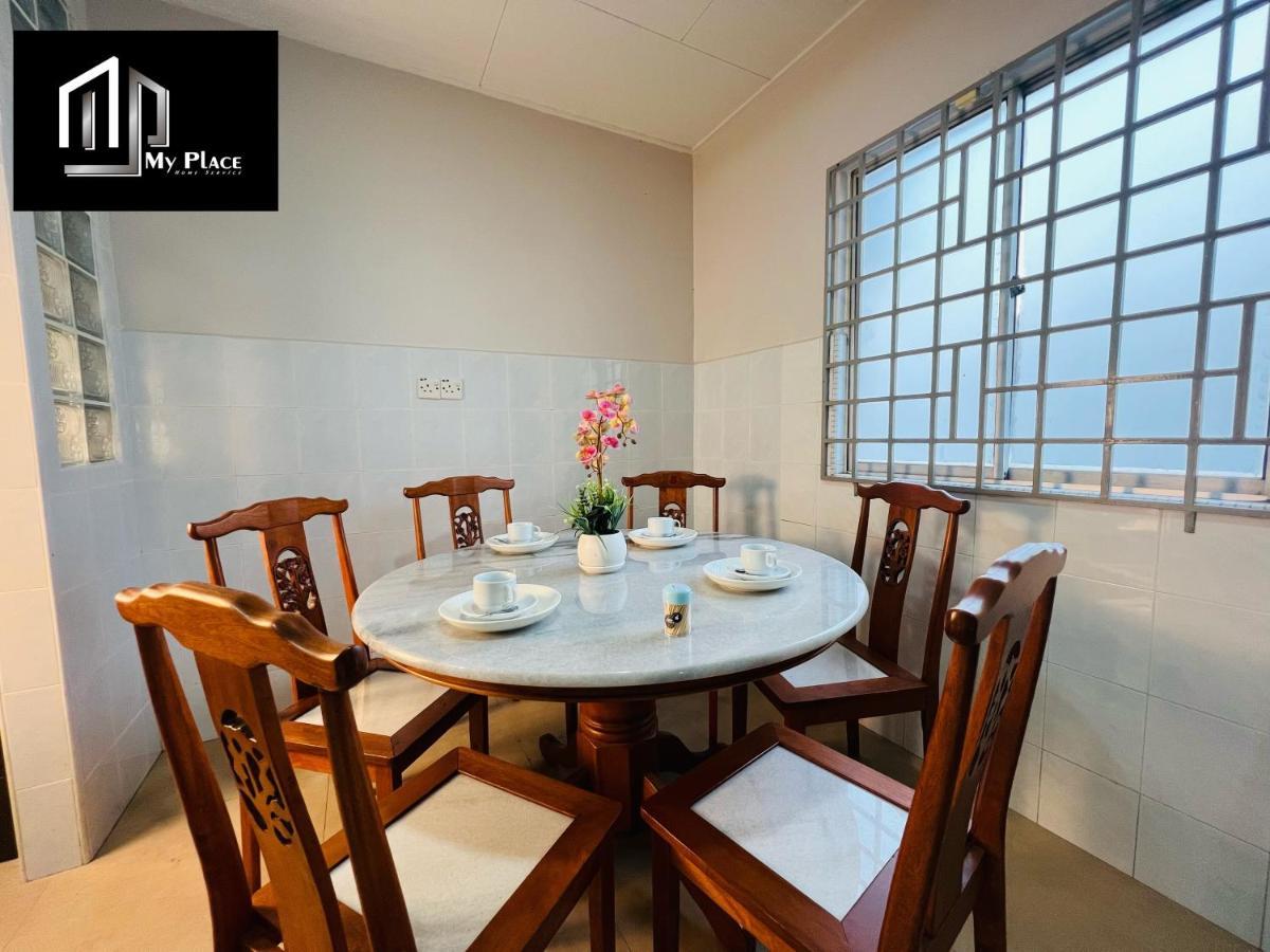 2 Storey 5Br 16Pax Semabok Taman Cheng Ho, 3 By Myplace Malacca Екстериор снимка