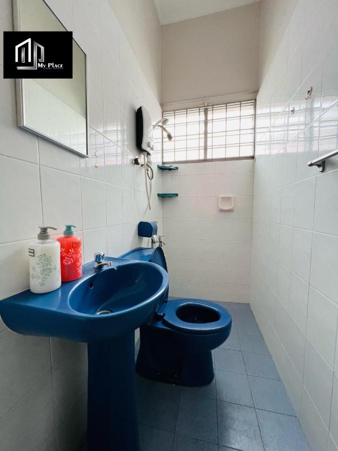 2 Storey 5Br 16Pax Semabok Taman Cheng Ho, 3 By Myplace Malacca Екстериор снимка