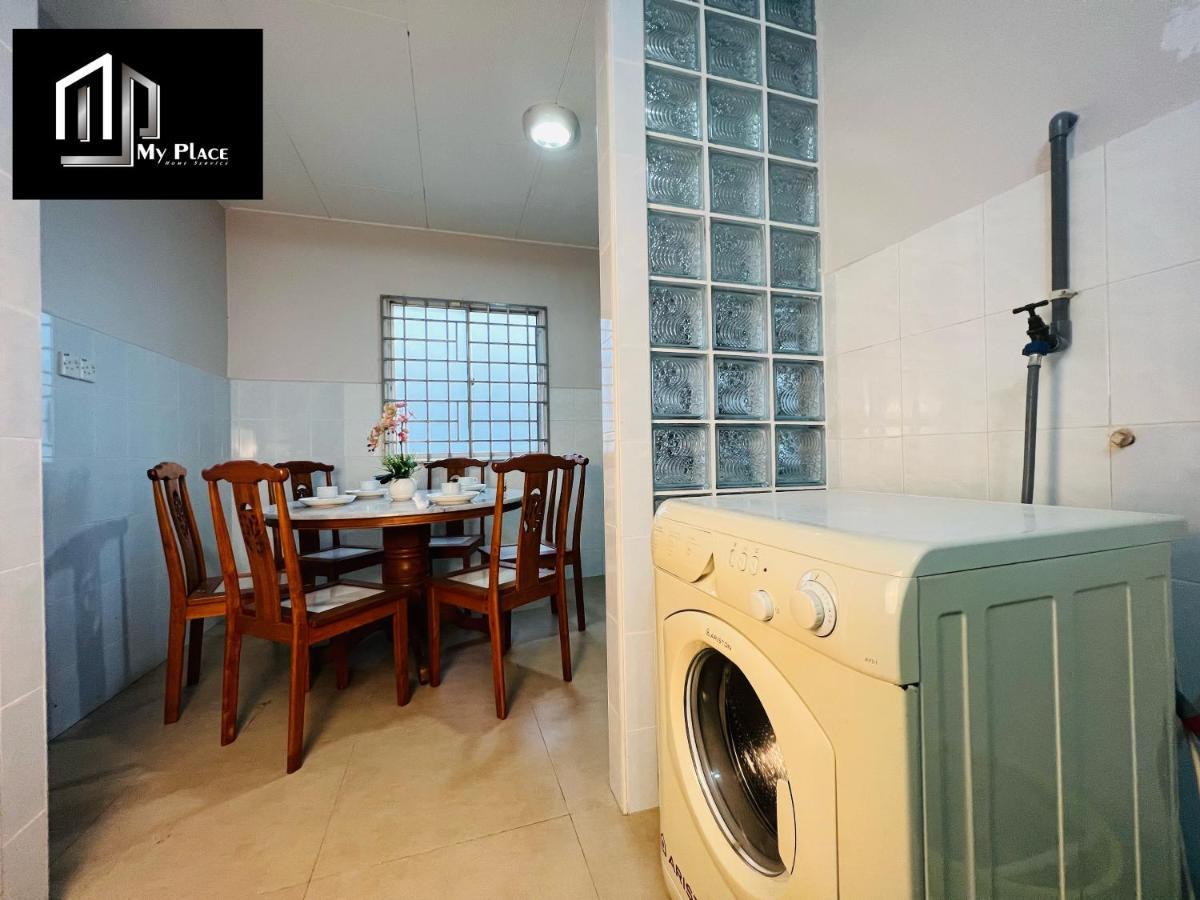 2 Storey 5Br 16Pax Semabok Taman Cheng Ho, 3 By Myplace Malacca Екстериор снимка
