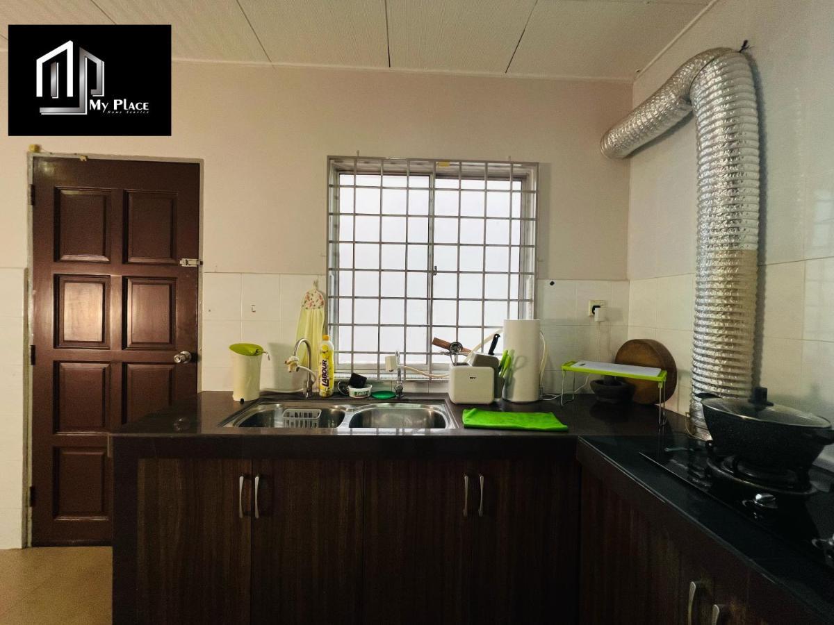 2 Storey 5Br 16Pax Semabok Taman Cheng Ho, 3 By Myplace Malacca Екстериор снимка